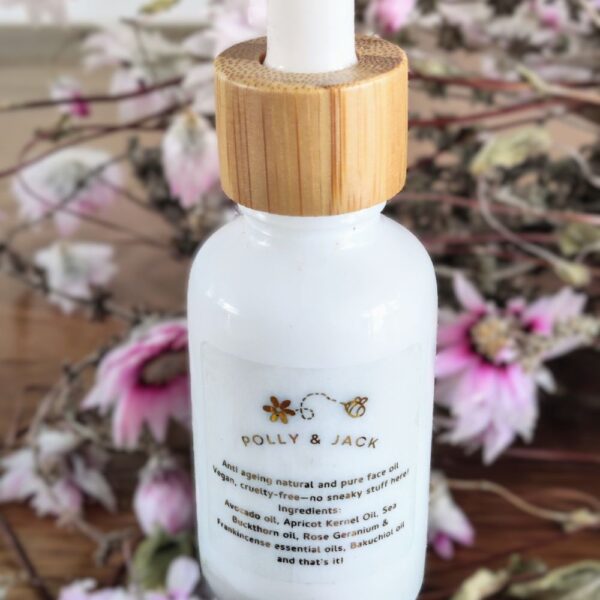 Pure and natural anti-ageing face serum